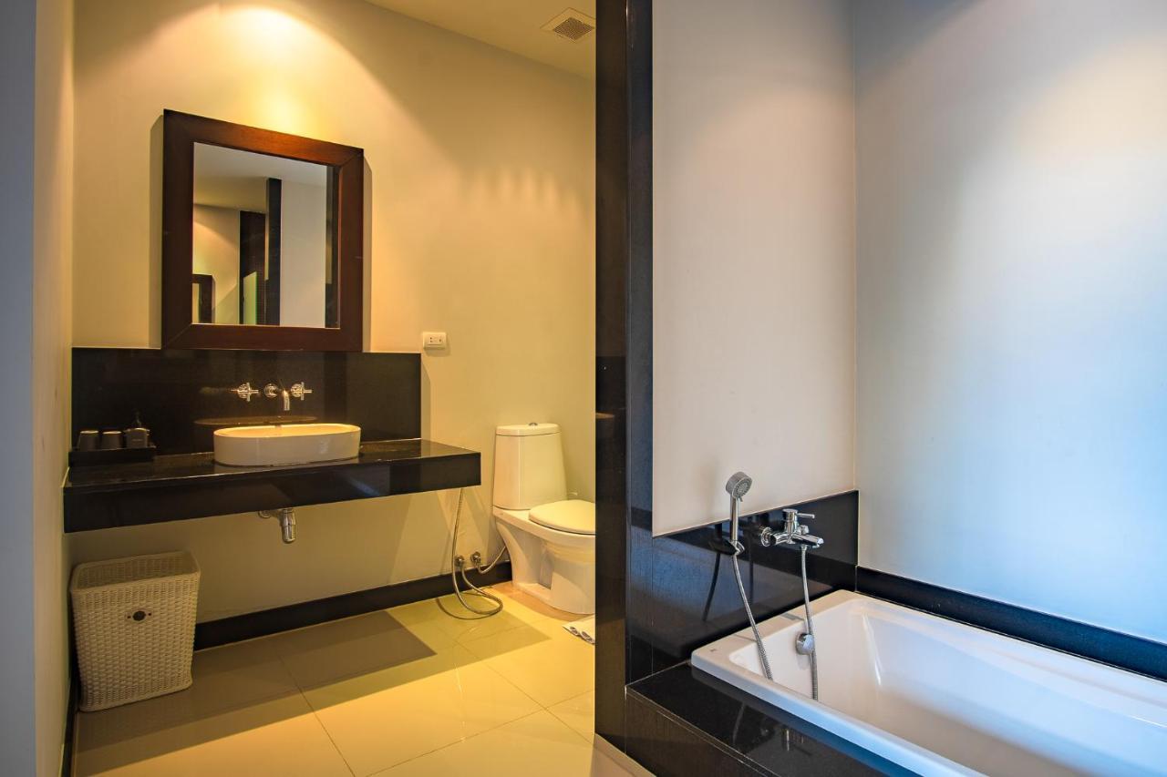 One Bedroom Onyx Villa Nai Harn Eksteriør billede
